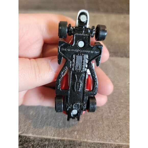 Hot Wheels 2001 Mattel red racer car toy figure - Picture 3 of 5